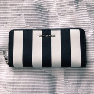 Michael Kors continental wallet